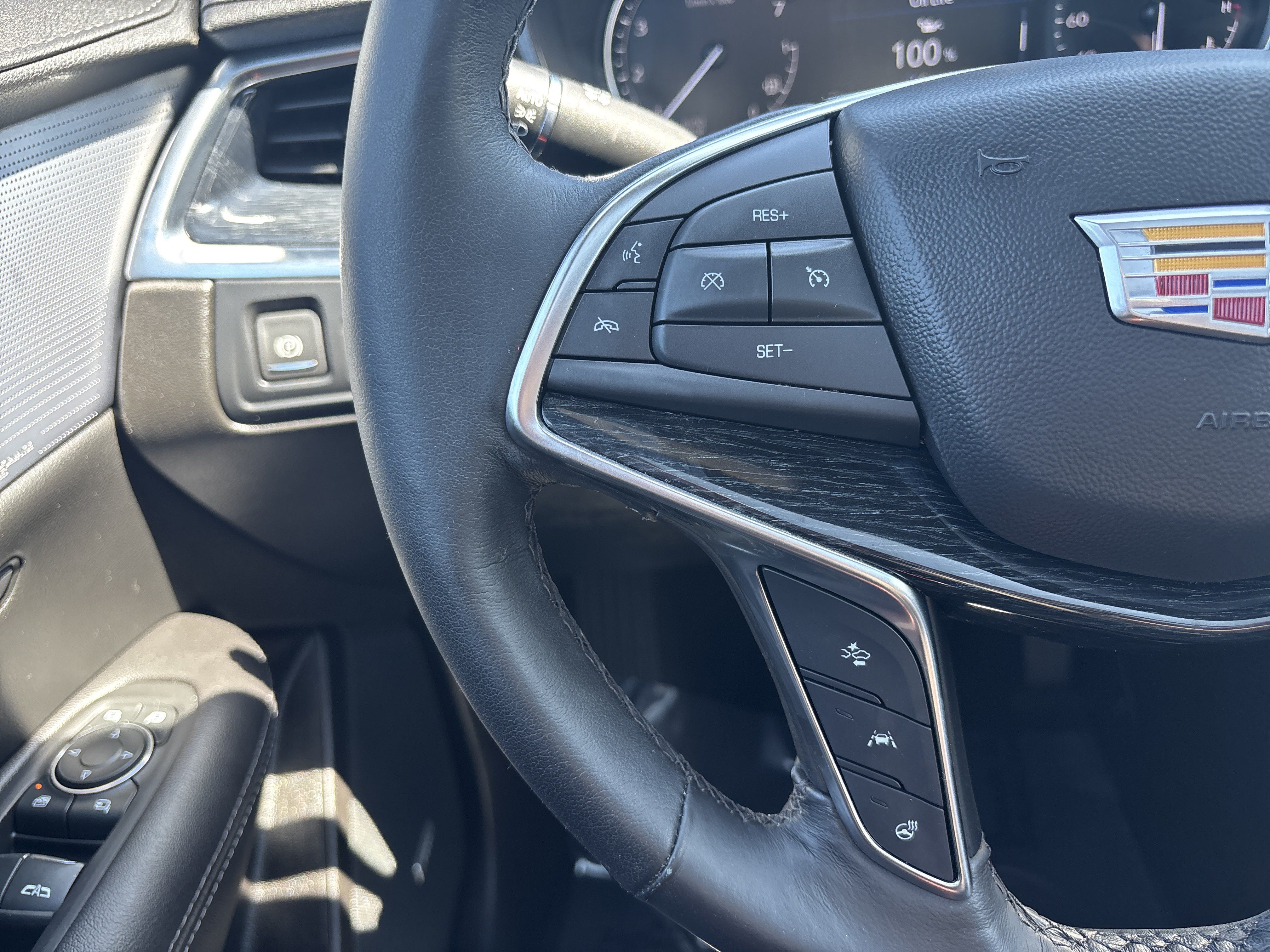 Used 2024 Cadillac XT5 Premium Luxury FWD image 27