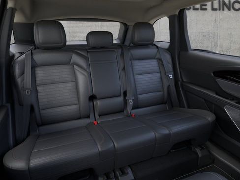 New 2026 Lincoln Nautilus Reserve AWD/4WD image 11
