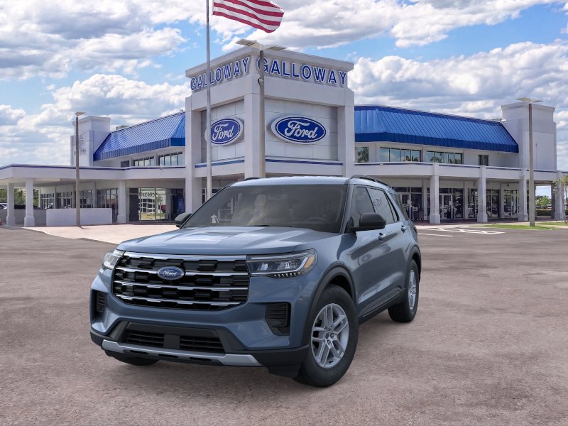 New 2026 Ford Explorer Active RWD image 2