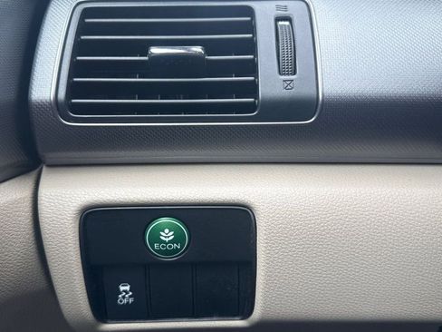 Used 2015 Honda Accord LX image 28