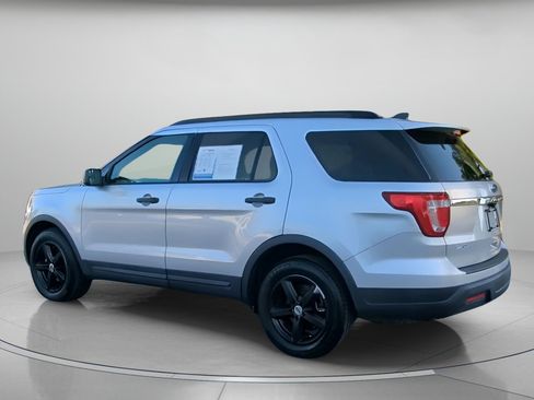 Used 2018 Ford Explorer FWD image 19