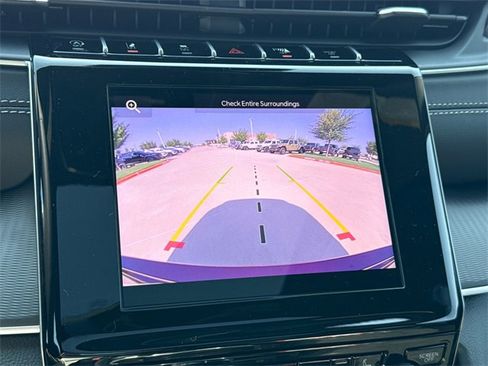 New 2025 Jeep Grand Cherokee Altitude image 25