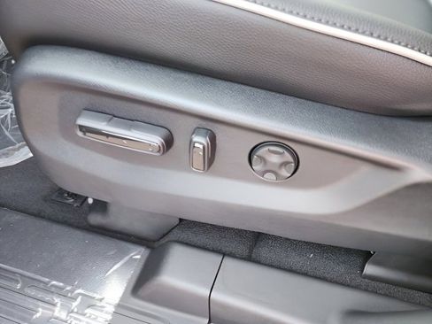 New 2026 Honda Odyssey Touring image 23