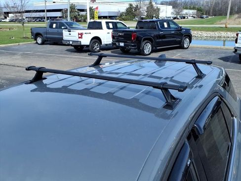 Used 2018 Chevrolet Equinox LT image 11