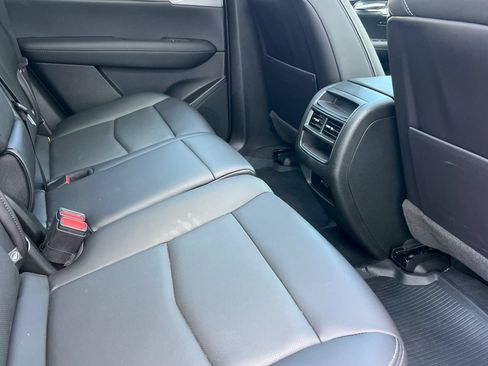 Used 2025 Cadillac XT5 Premium Luxury w/ Technology Package FWD image 17