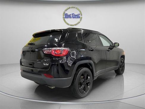 Used 2019 Jeep Compass Latitude AWD/4WD image 5