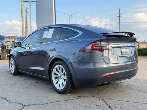 Used 2020 Tesla Model X Long Range image 5