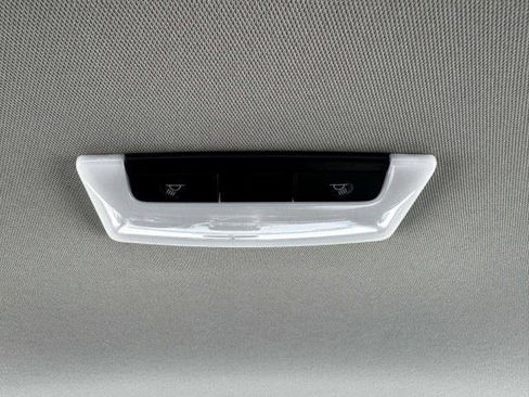 Used 2023 Nissan Altima 2.5 SR FWD image 38