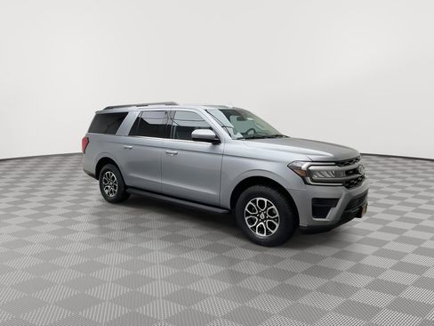 Used 2024 Ford Expedition Max XLT image 45