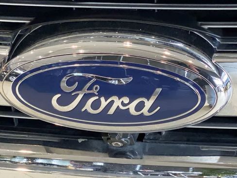 Used 2016 Ford F150 King Ranch w/ Equipment Group 601A Luxury image 10