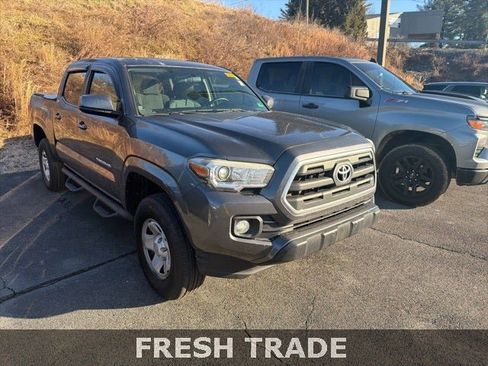 Used 2016 Toyota Tacoma SR5 image 11