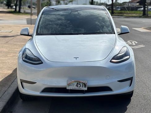 Used 2020 Tesla Model Y Long Range image 7
