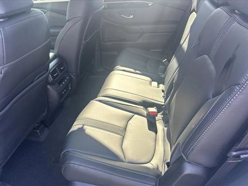 New 2025 Honda Pilot EX-L image 4