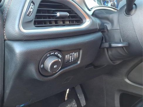 New 2026 Chrysler Pacifica Pinnacle w/ Trailer Tow Group image 22