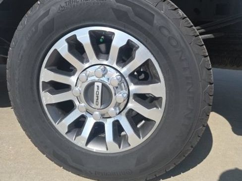 Used 2022 Ford F250 Lariat w/ Lariat Value Package AWD/4WD image 41