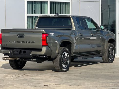 Certified 2025 Toyota Tacoma TRD Sport image 4