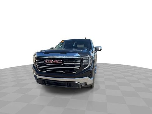 Used 2023 GMC Sierra 1500 SLT w/ SLT Premium Package AWD/4WD image 3