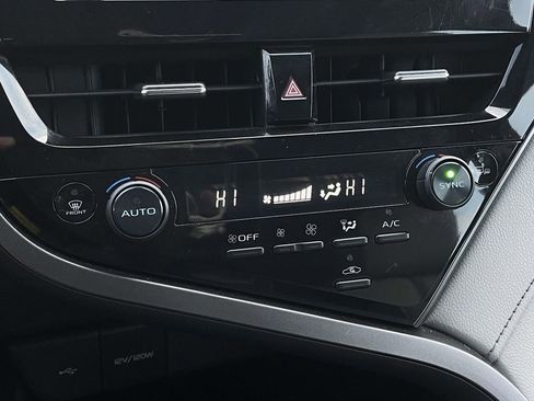 Used 2023 Toyota Camry SE image 20