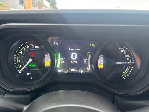 Used 2024 Jeep Wrangler Unlimited Rubicon 4xe w/ Technology Group AWD/4WD image 12