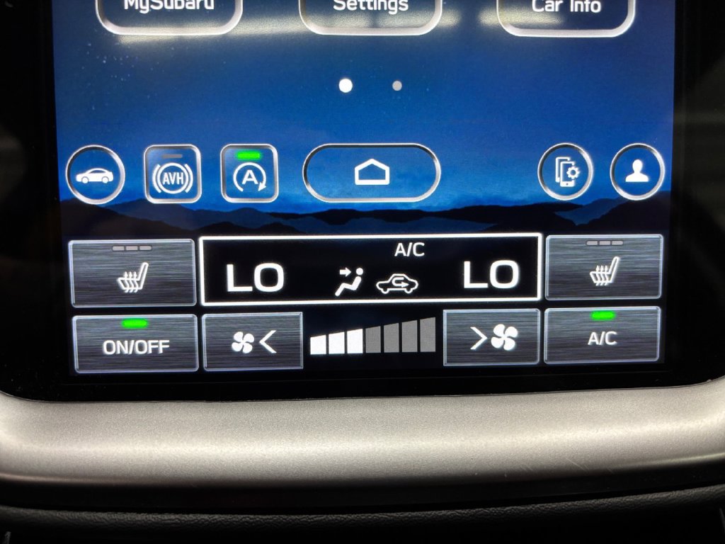 Used 2024 Subaru Outback Premium AWD/4WD image 22