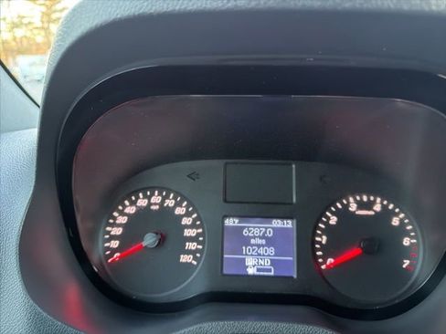 Used 2021 Mercedes-Benz Sprinter 2500 image 10