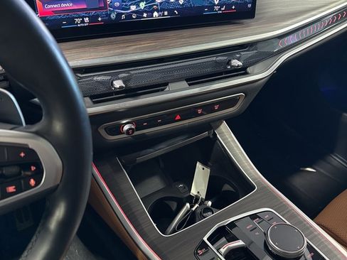 Used 2024 BMW X5 xDrive50e w/ M Sport Package image 9