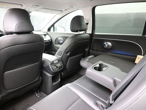 Used 2026 Hyundai Ioniq 9 SEL image 19