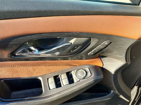 Used 2018 Chevrolet Traverse High Country w/ LPO, Cargo Package image 18