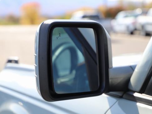 Used 2024 Ford Bronco Outer Banks image 11