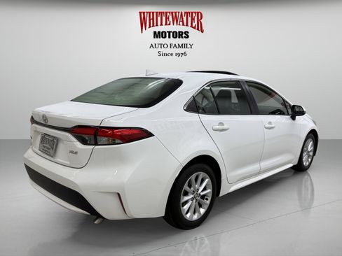 Used 2022 Toyota Corolla XLE image 5