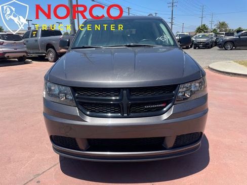 Used 2018 Dodge Journey SE w/ Popular Equipment Group image 3
