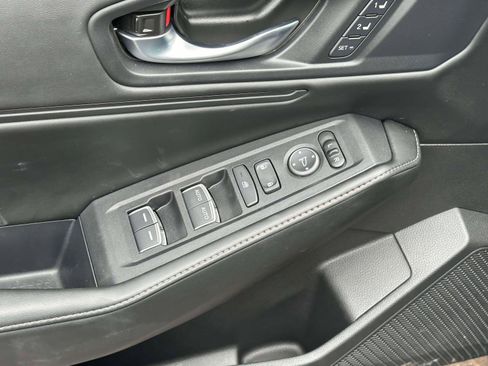 Used 2024 Honda Accord Sport image 15