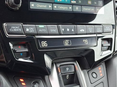 Used 2019 Honda Odyssey EX-L image 17