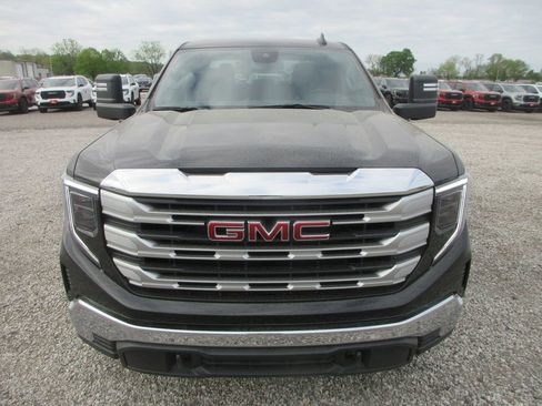 New 2026 GMC Sierra 1500 SLE w/ Max Trailering Package image 11