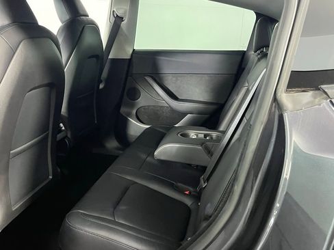 Used 2024 Tesla Model Y Performance image 26