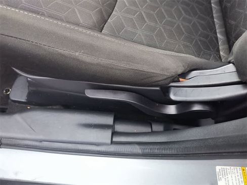 Used 2020 Mitsubishi Outlander Sport ES image 12