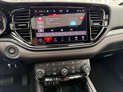 Used 2025 Dodge Durango R/T image 18