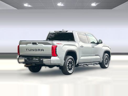 Used 2022 Toyota Tundra SR5 w/ TRD Off-Road Package image 8
