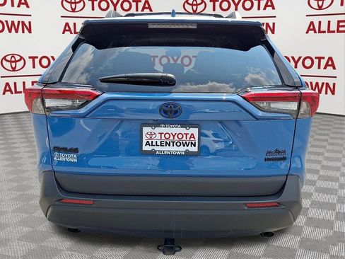 Used 2023 Toyota RAV4 AWD Hybrid image 8
