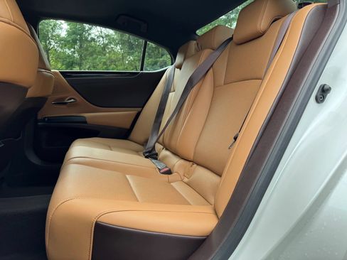 Used 2020 Lexus ES 350 w/ Premium Package FWD image 23