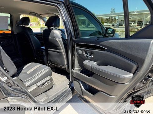Used 2023 Honda Pilot EX-L image 41