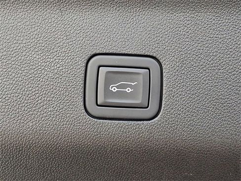 Used 2023 Chevrolet Tahoe RST w/ Luxury Package image 38