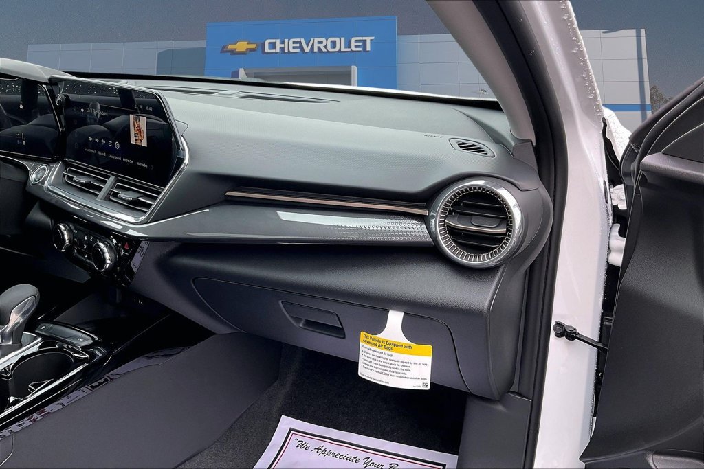 New 2026 Chevrolet Trax ACTIV w/ Sunroof Package FWD image 29