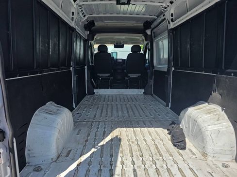 Used 2024 RAM ProMaster 2500 w/ Convenience Group FWD image 17