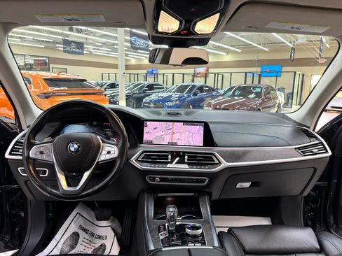 Used 2019 BMW X7 xDrive50i w/ Off-Road Package image 39