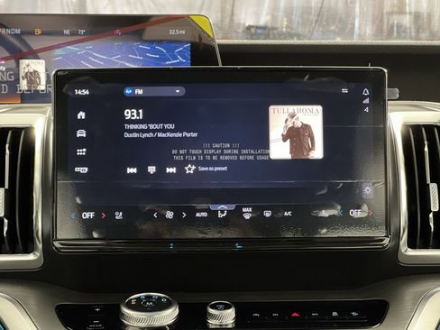 New 2026 Ford Expedition Max Platinum image 18