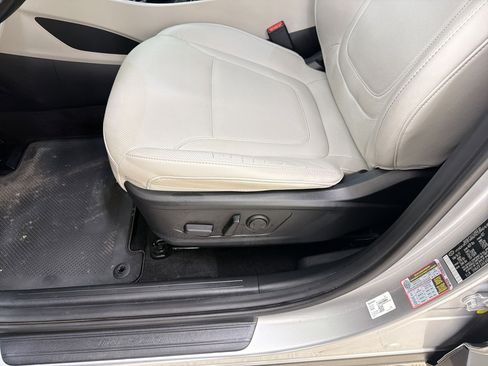 Used 2023 Hyundai Tucson SEL w/ Convenience Package FWD image 14