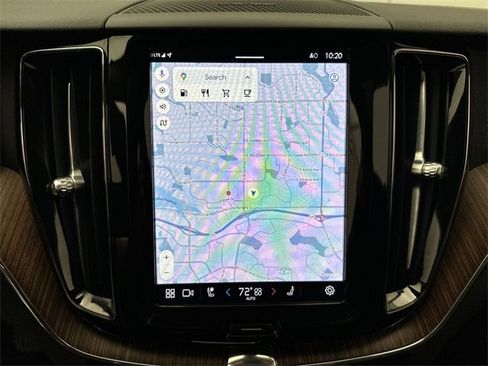 Certified 2023 Volvo XC60 B5 Plus w/ Climate Package image 18