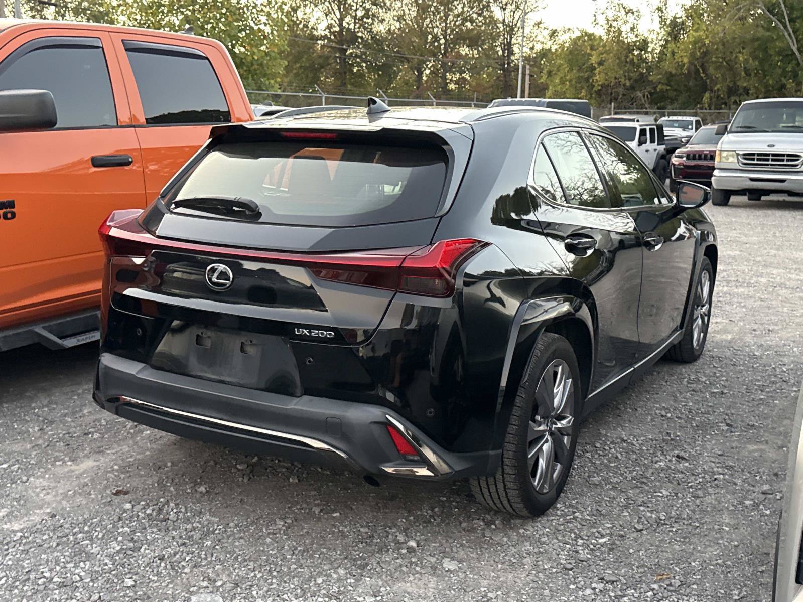 Used 2022 Lexus UX 200 F Sport w/ F Sport Premium Package FWD image 4