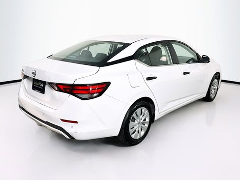 Used 2025 Nissan Sentra S image 9